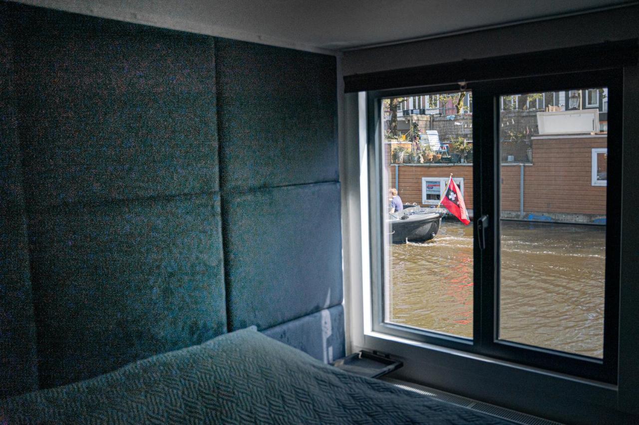Amsterdam-houseboat-amstel Bed & Breakfast